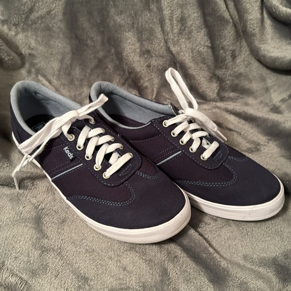 Last call!
Women’s Keds Lace up Shoes - Picture 2 of 5